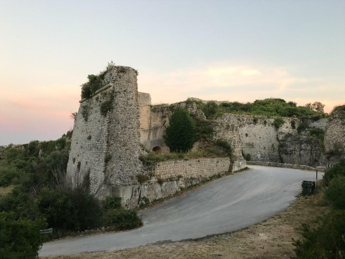 Casa Farfaglia Guest House Noto Bagian luar foto